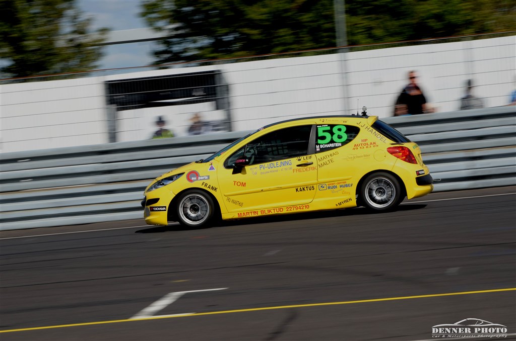 Michael Scharstein tog en dobbeltsejr ved Grand Prix Danmark på FDM Jyllandsringen. Kan han gentage bedriften og evt. overtage 1. pladsen i Oldboysmesterskabet?
(Foto: Denner Photo)